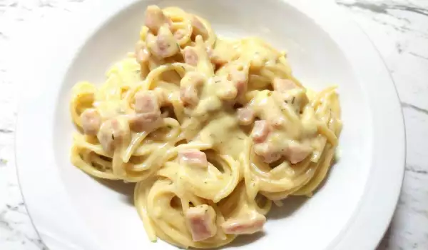 Классические спагетти Карбонара в мультиварке